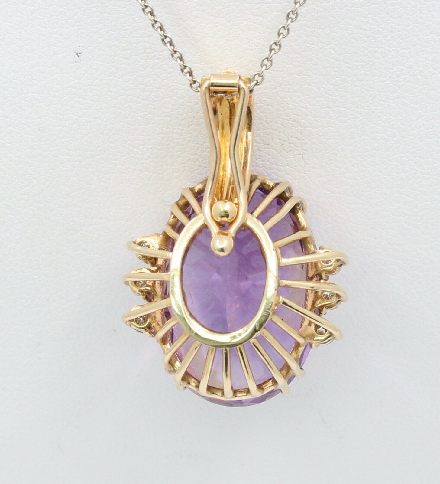 Vintage Ladies Amethyst Diamonds 14K Yellow Gold Pendant