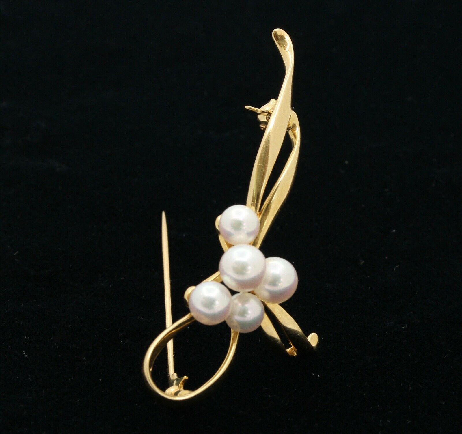 Vintage Mikimoto 18K Yellow Gold Akoya Pearls Brooch Pin