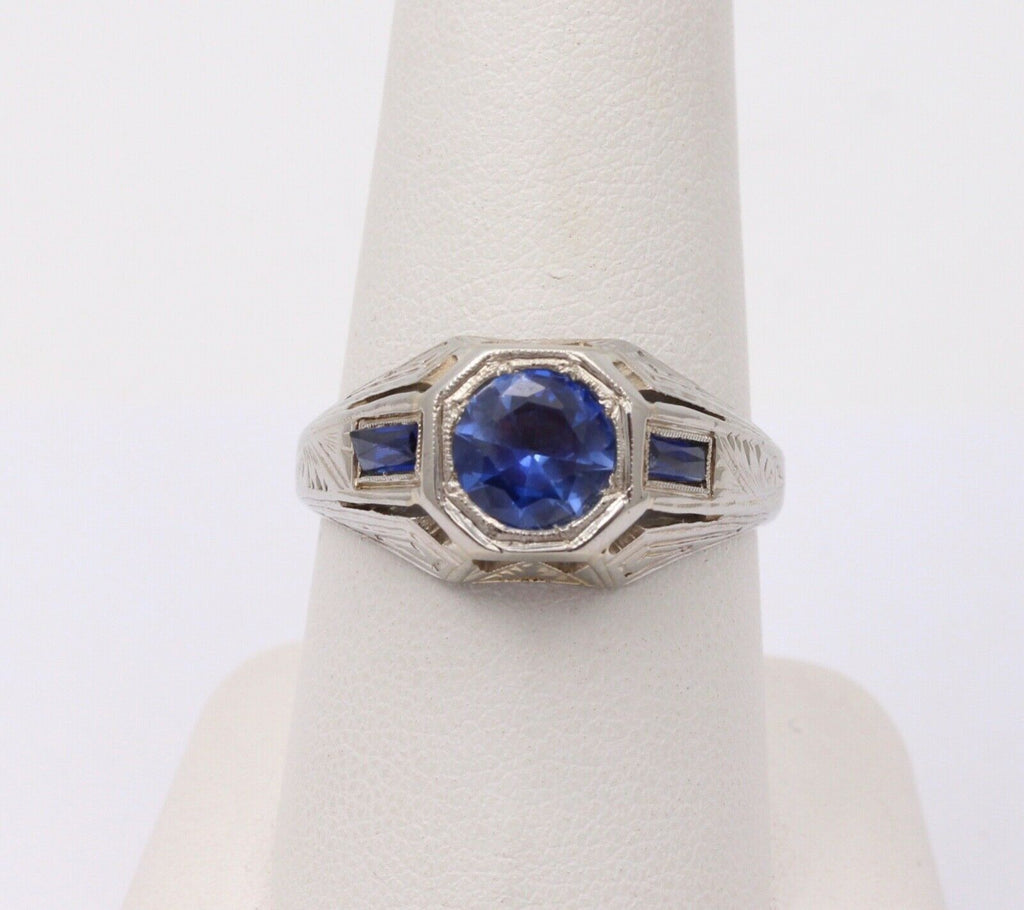 Unique Art Deco Blue Sapphires 18K White Gold Ring