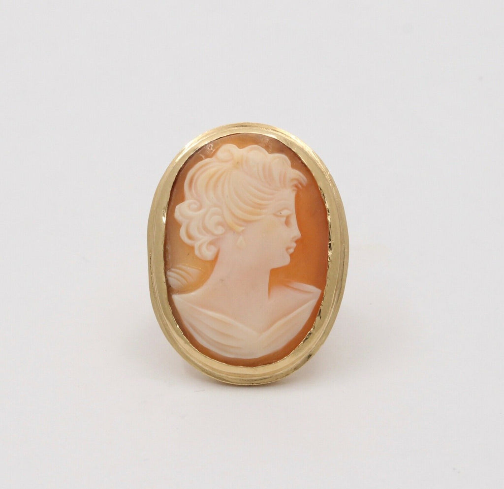 Victorian Style Large Cameo 14K Yellow Gold Ring