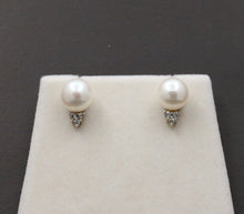 Load image into Gallery viewer, Classic 10K Yellow Gold 9.8 mm Pearl &amp; Diamond Studs Earrings,
