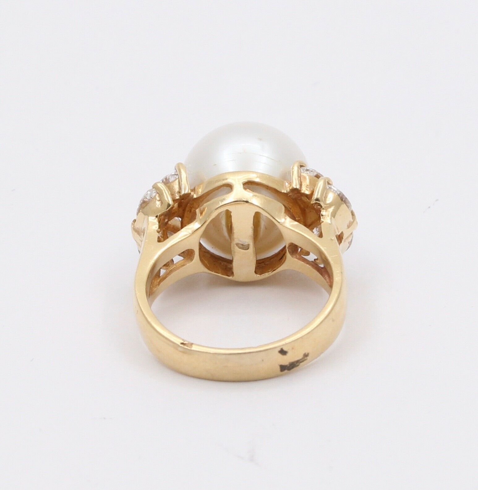 Vintage South Sea Pearl Diamonds 14K Yellow Gold Cocktail Ring