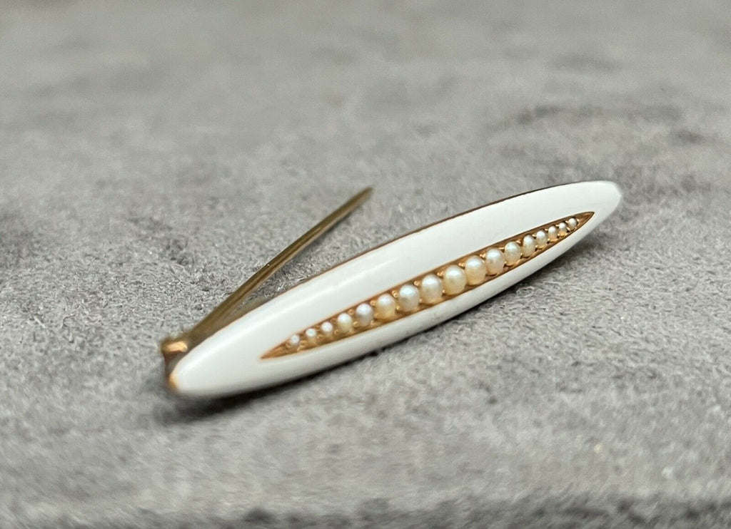 Vintage Krementz 14K Yellow Gold Split Pearl White Enamel Bar Pin Brooch