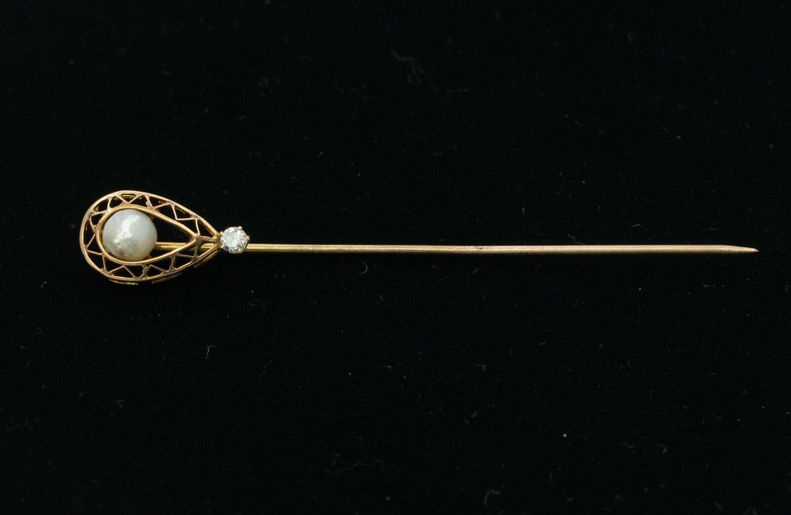 Victorian Ladies 14K Yellow Gold Pearl Diamond Stick Pin
