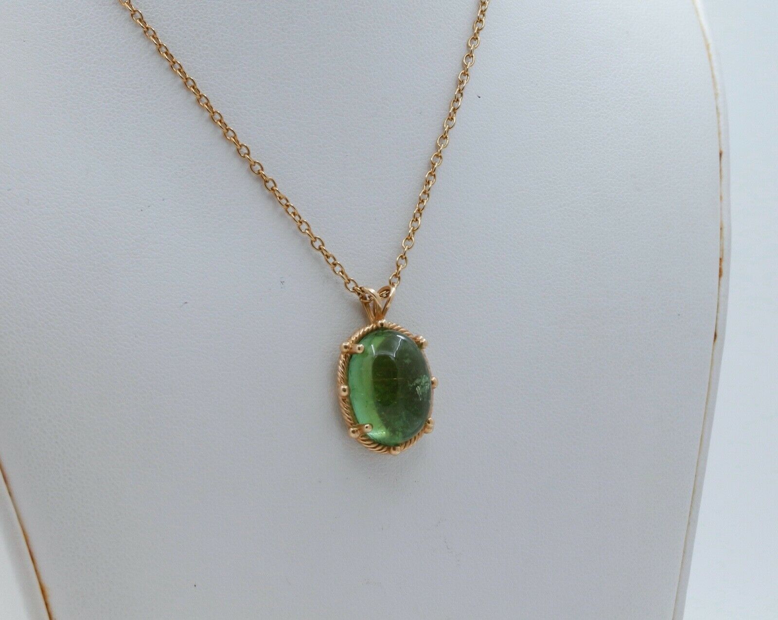 Vintage Cabochon Green Tourmaline 14K Yellow Gold Pendant