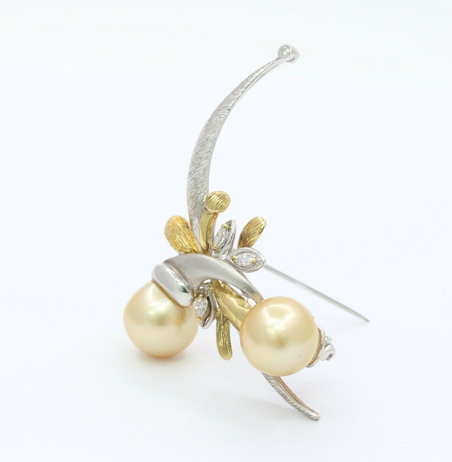 Vintage 18K White/Yellow Gold Pearl Diamond Floral Brooch
