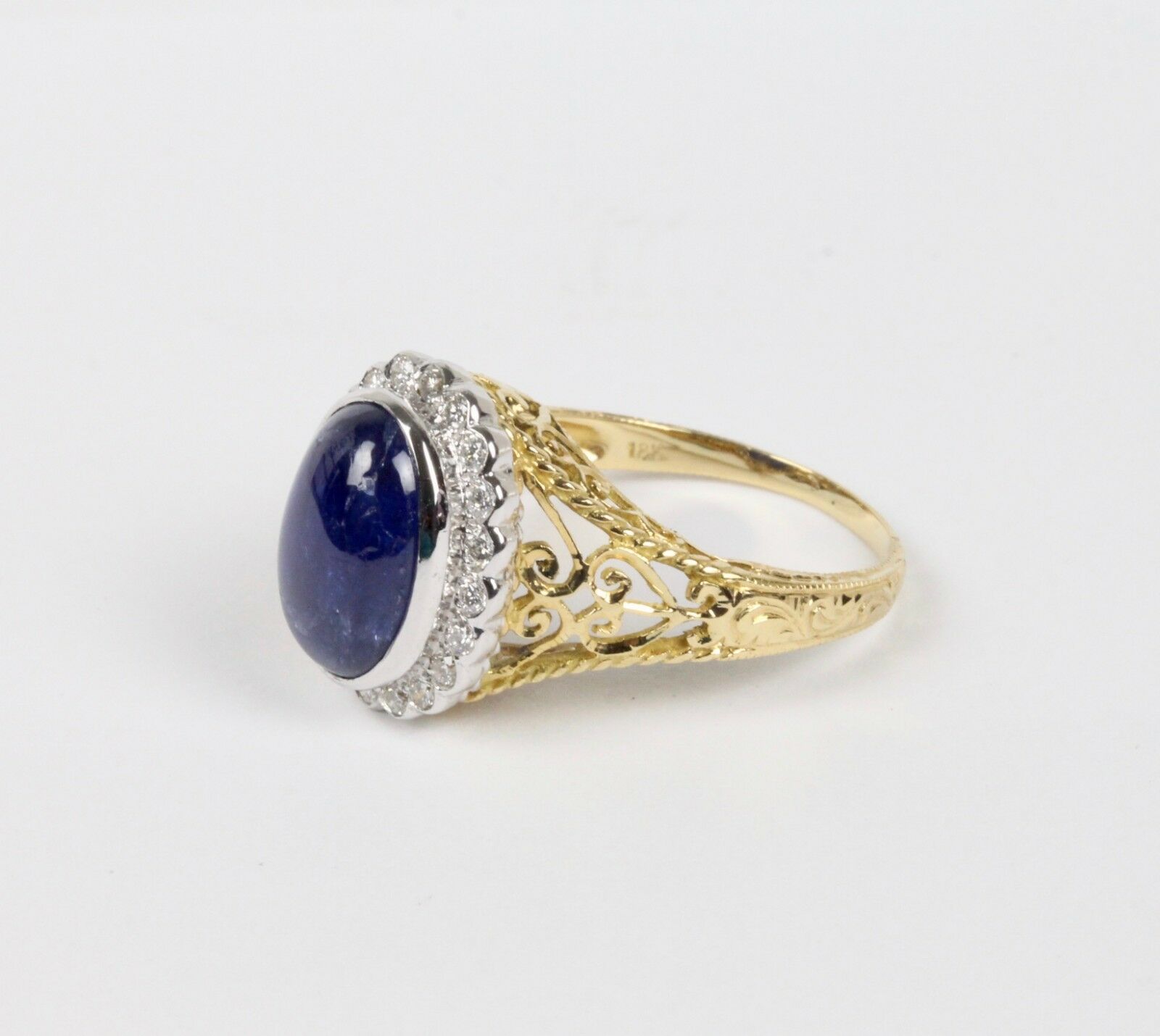 Vintage 18K Yellow Gold Cabochon Sapphire Diamond Cocktail Ring