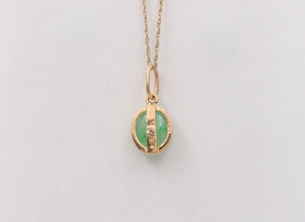 Vintage Jade 18K Yellow Gold Pendant