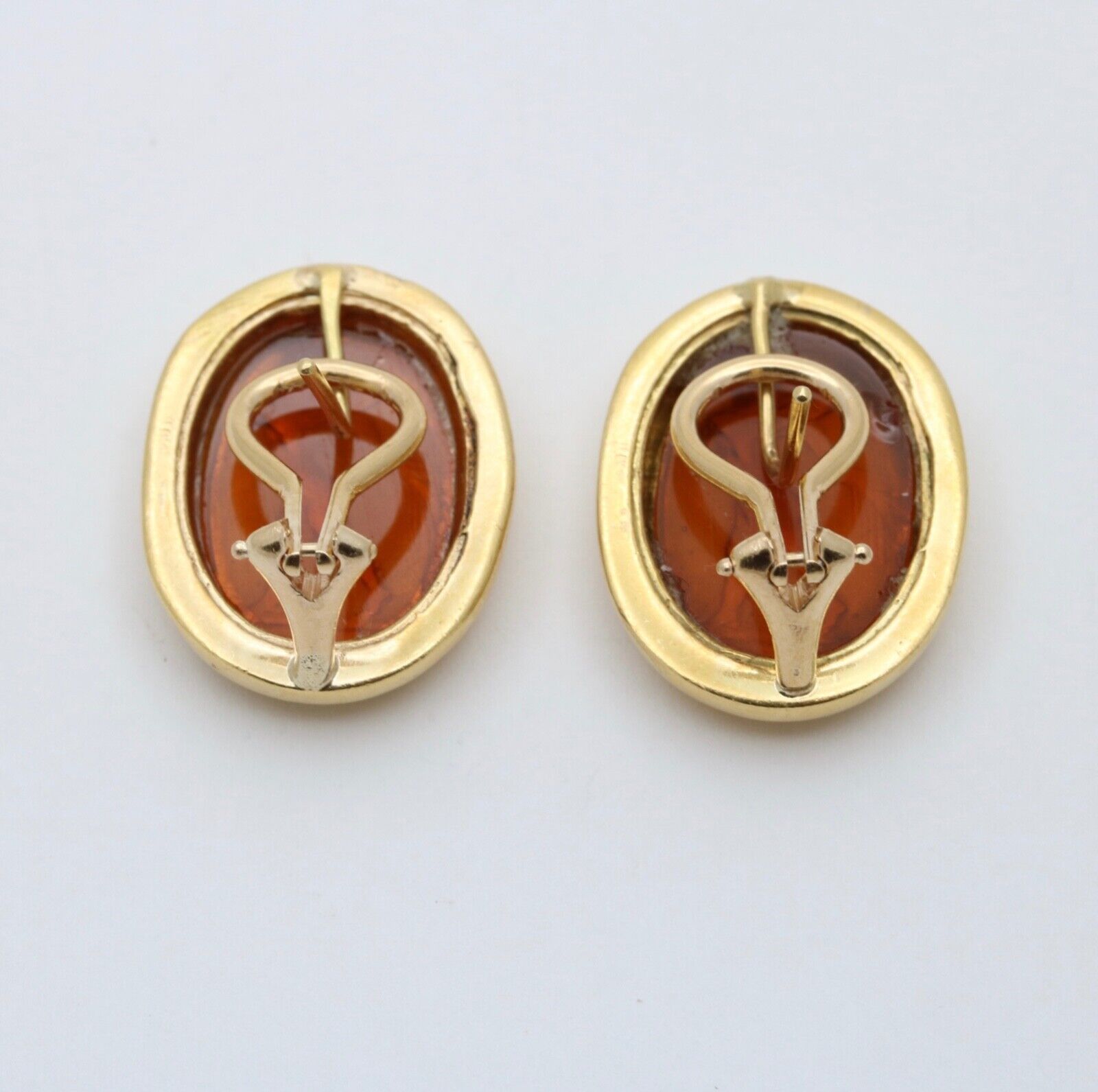 Timeless Art glass 18K Yellow Gold Clip Earrings