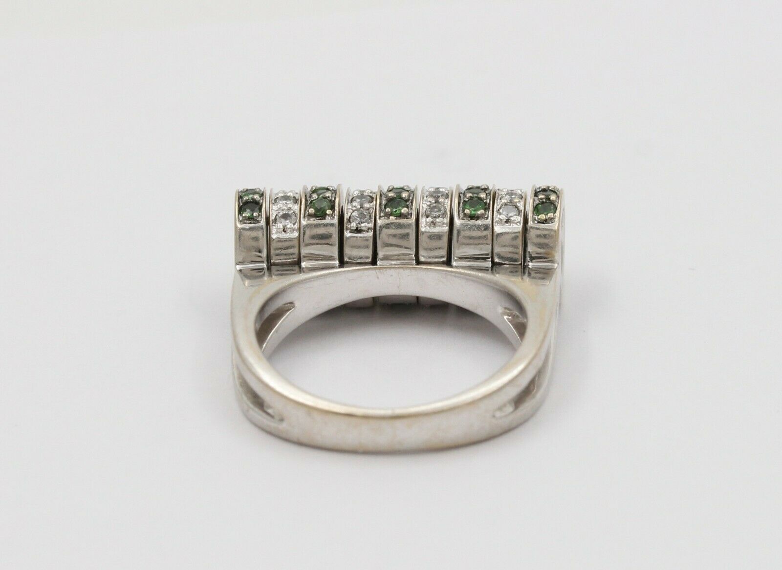 Sonia B 18K White Gold Interactive Diamonds and Green Garnet Movable Ring Band.