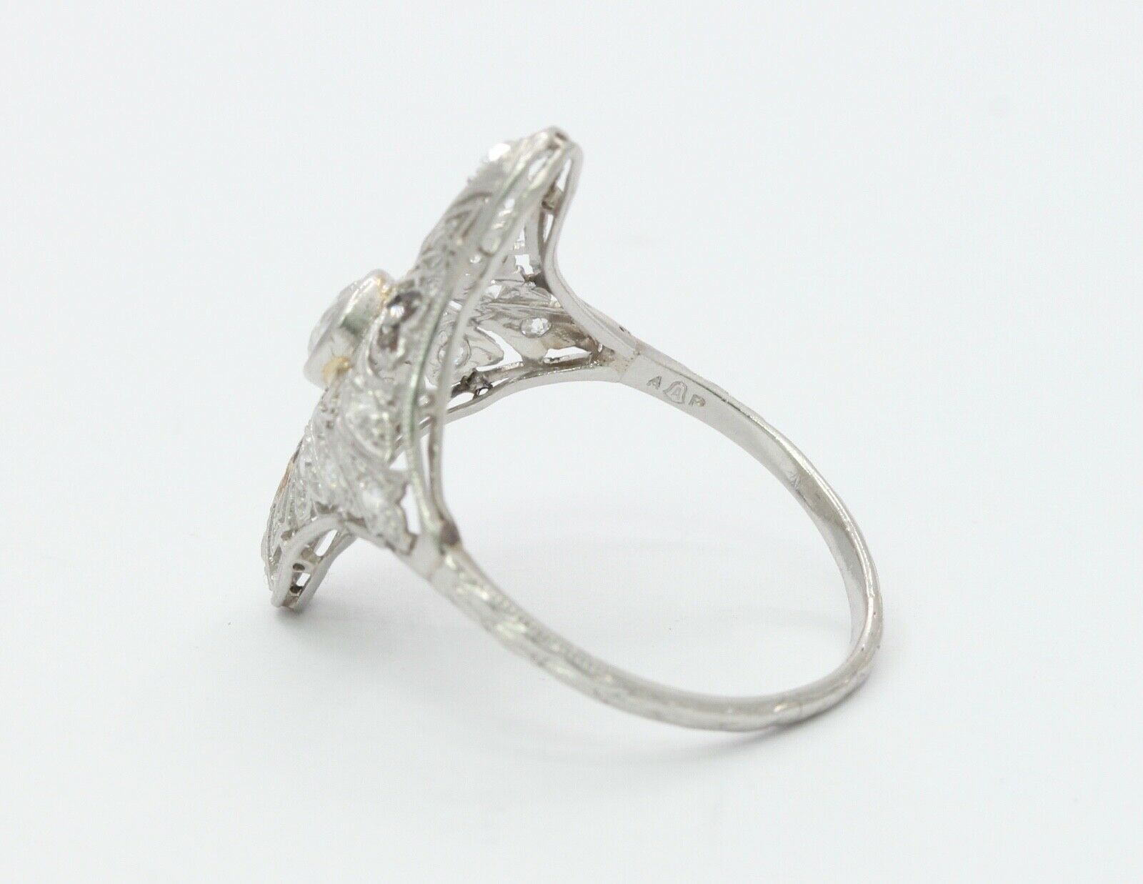 Art Deco 18K White Gold Diamonds Filagree Ring