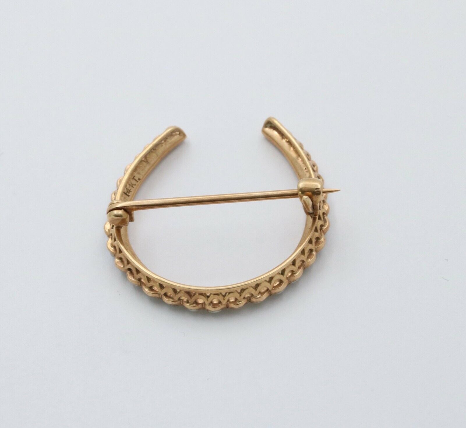 Antique 14K Yellow Gold Split Pearl Horseshoe Brooch, Pin.