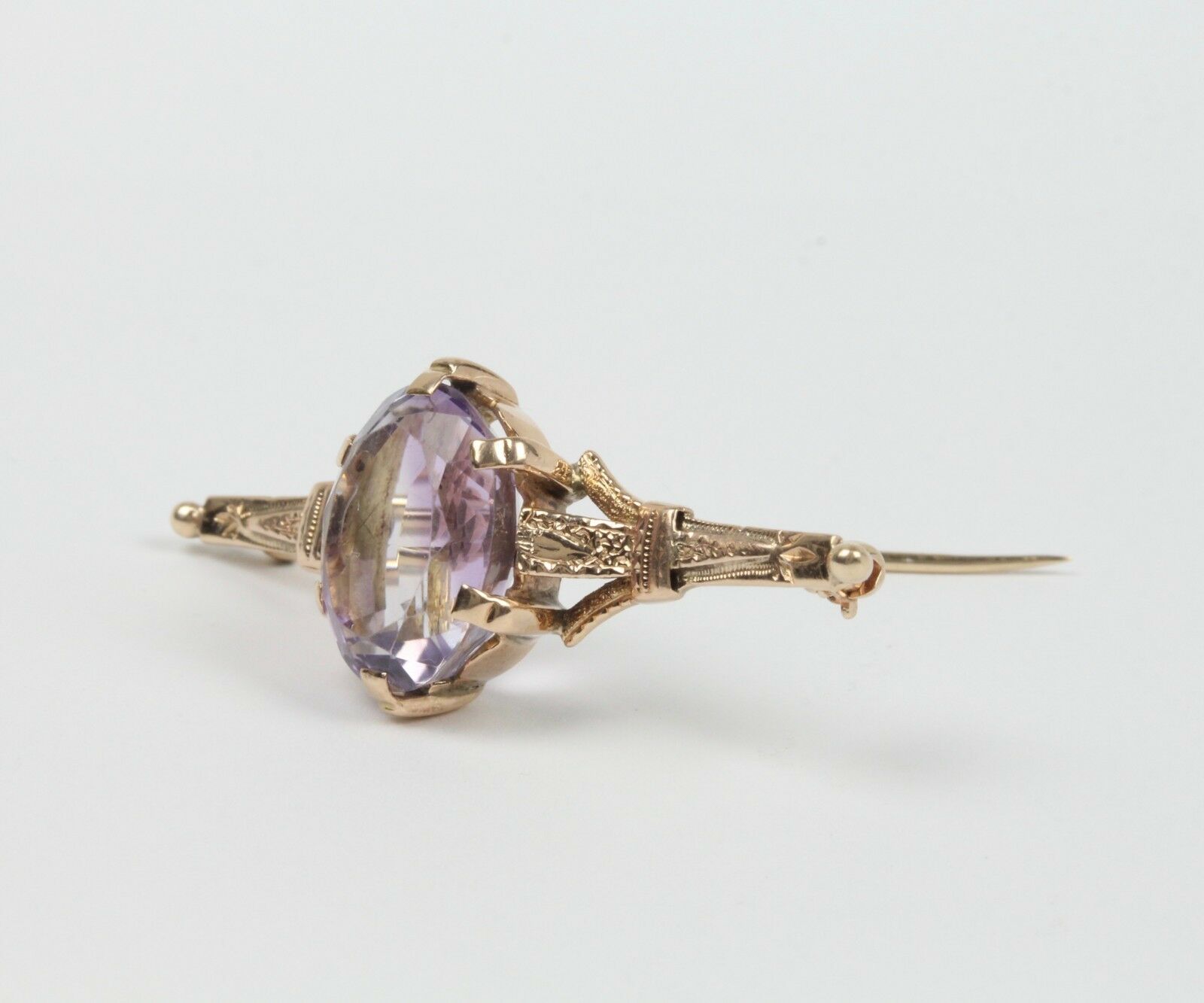 Vintage 14K Yellow Gold Amethyst Bar Brooch, Pin.