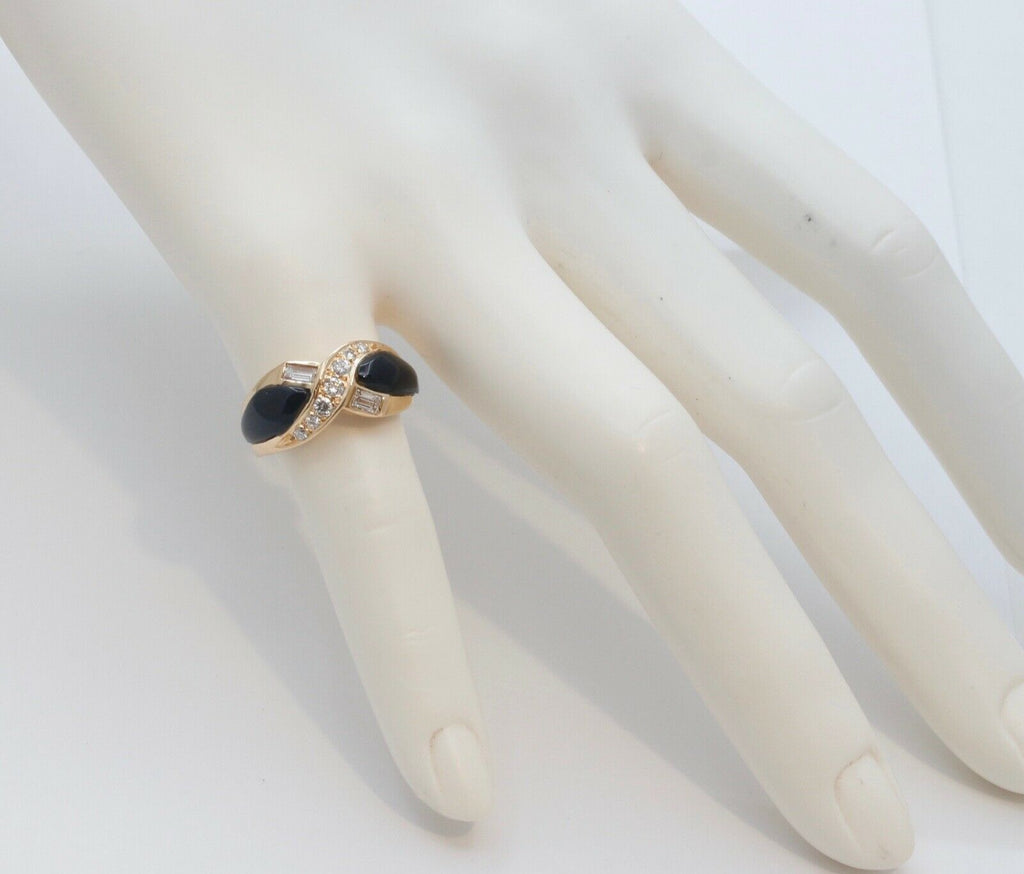 Vintage Diamonds Black Onyx 18K Yellow Gold Ring