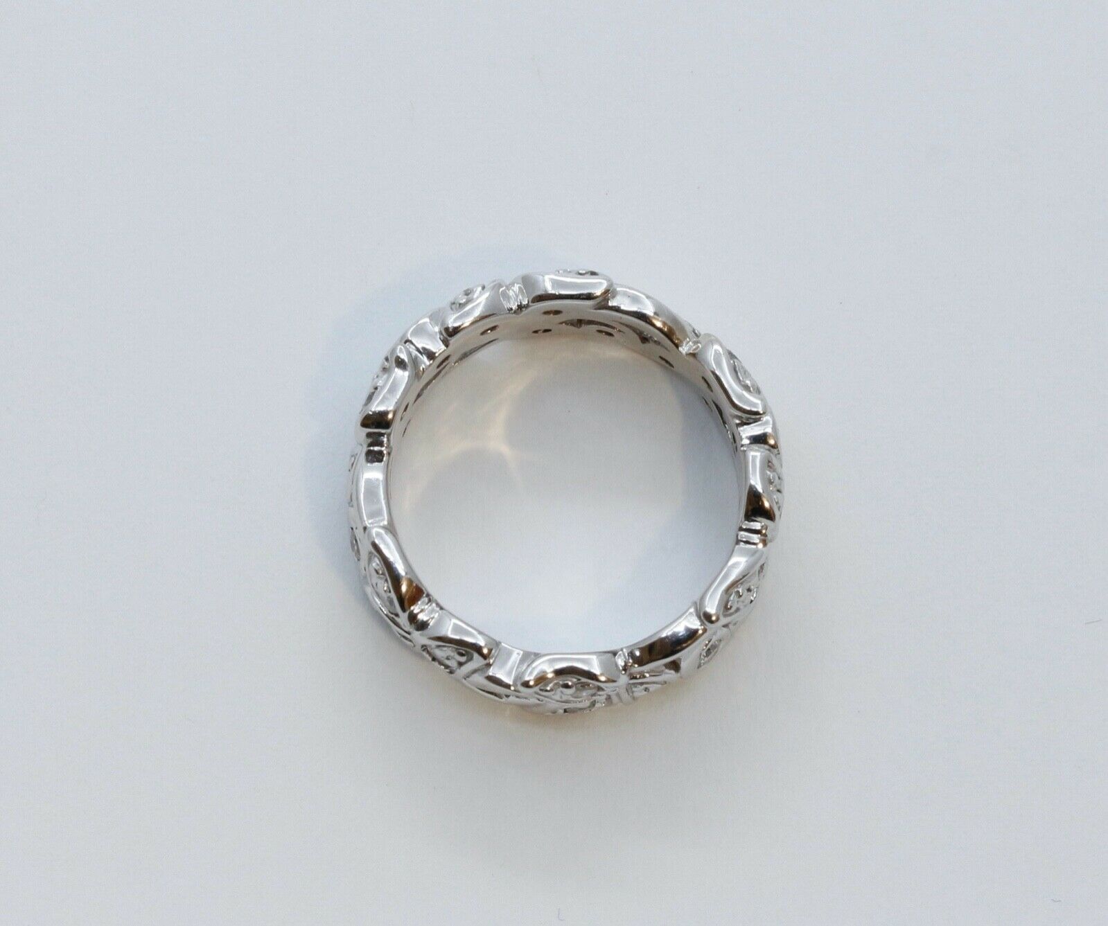 Vintage Clover Diamonds 14K White Gold Band Ring