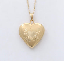 Load image into Gallery viewer, Vintage Heart Locket Pendant 14K Yellow Gold
