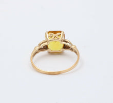 Load image into Gallery viewer, Vintage 14K Yellow Gold Synthetic Citrine Split Shank Ring Band
