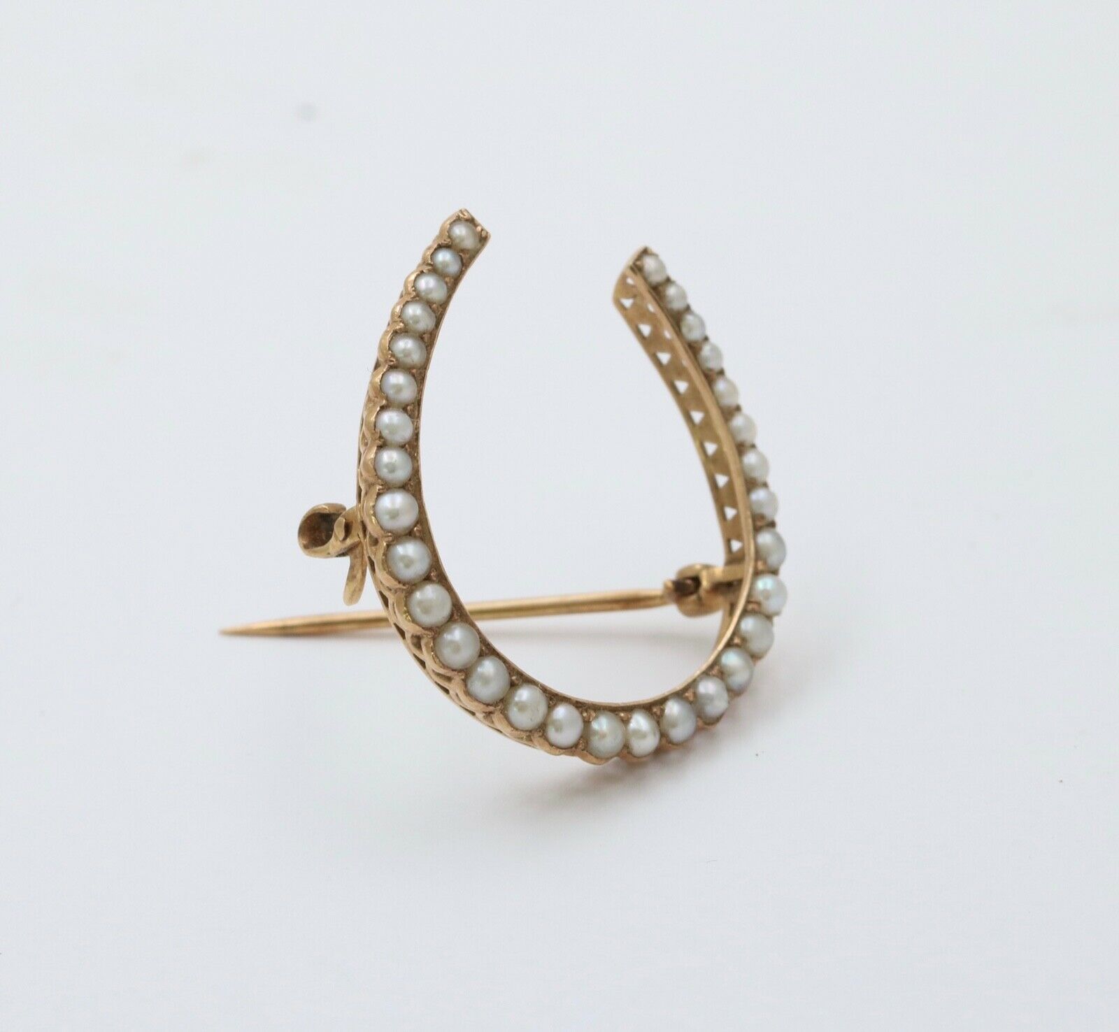 Antique 14K Yellow Gold Split Pearl Horseshoe Brooch, Pin.