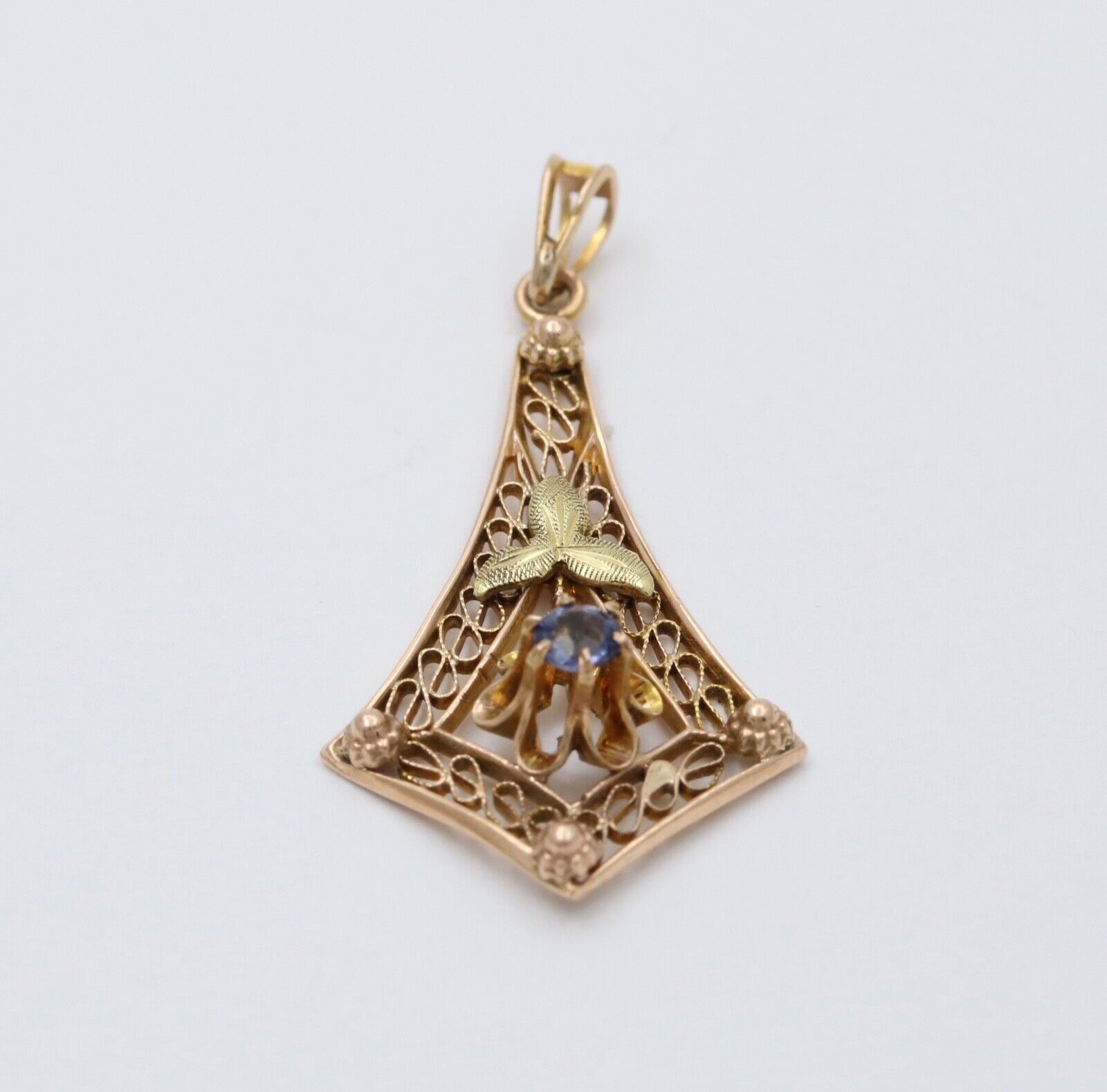 Art Nouveau Blue Sapphire 10K Yellow Gold Pendant