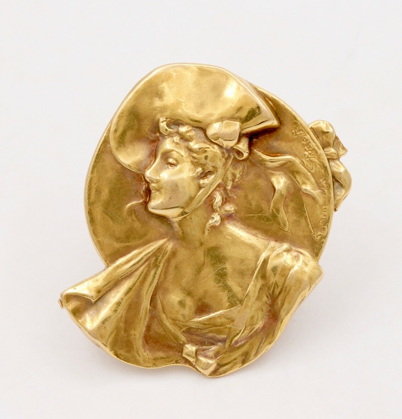 Gorgeous Art Nouveau French Woman’s Portrait 18K Gold Brooch Pin.