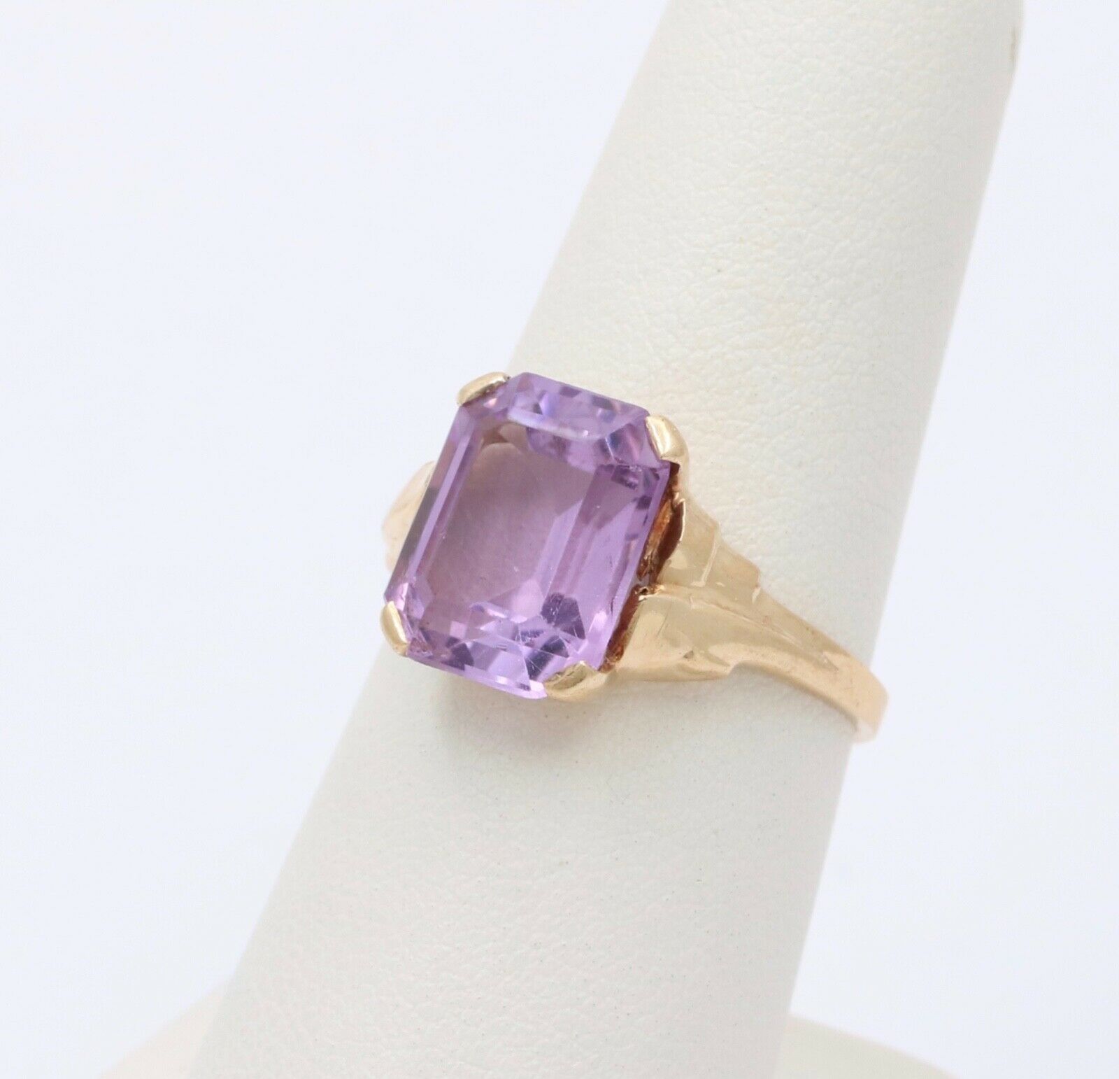 Vintage 14K Yellow Gold Amethyst Solitaire Ring , February Birthstone