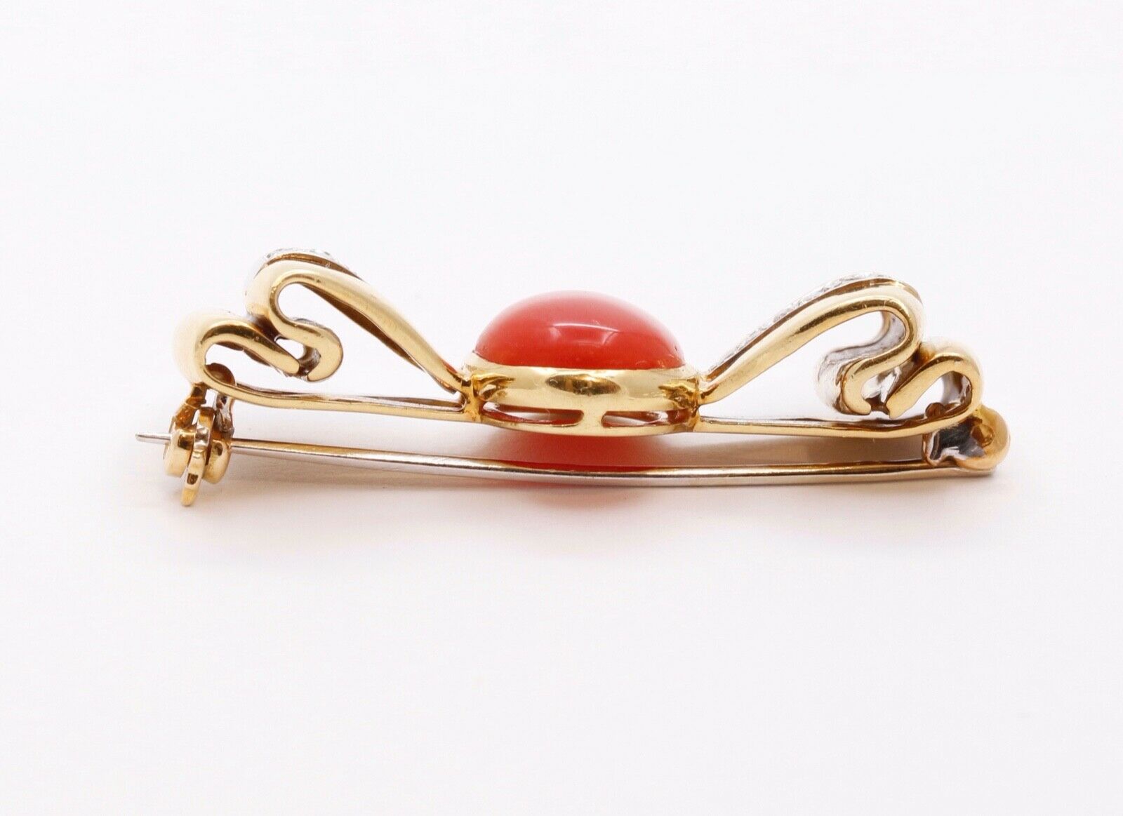 Vintage Red Coral Diamonds 18K Yellow White Gold Brooch Pin