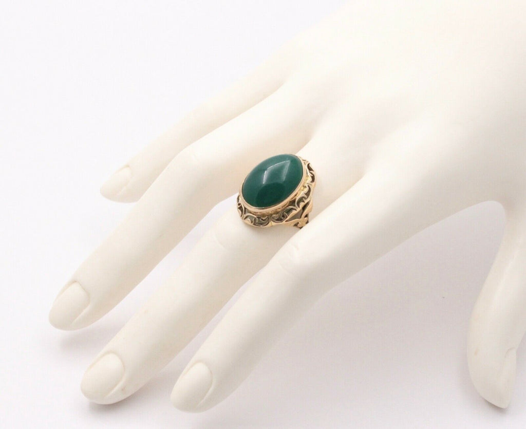 Vintage Polish Green Chalcedony Cocktail 14K Yellow Gold Ring