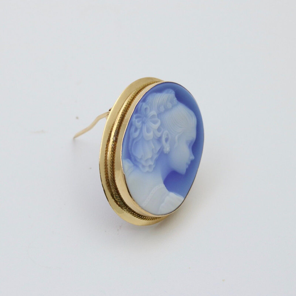 Vintage Italian Cameo 18K Yellow Gold Brooch Pendant