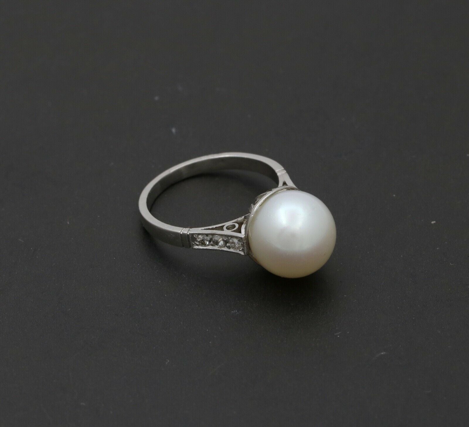 Art Deco Pearl Old Cut Diamonds Platinum Ring
