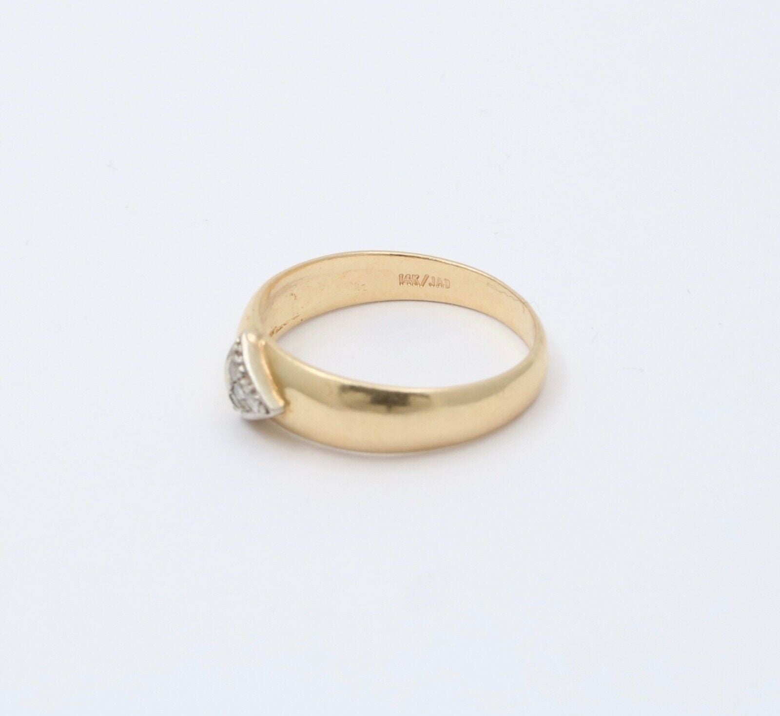 Vintage Geometric Triangle Diamonds 14K Yellow Gold Ring
