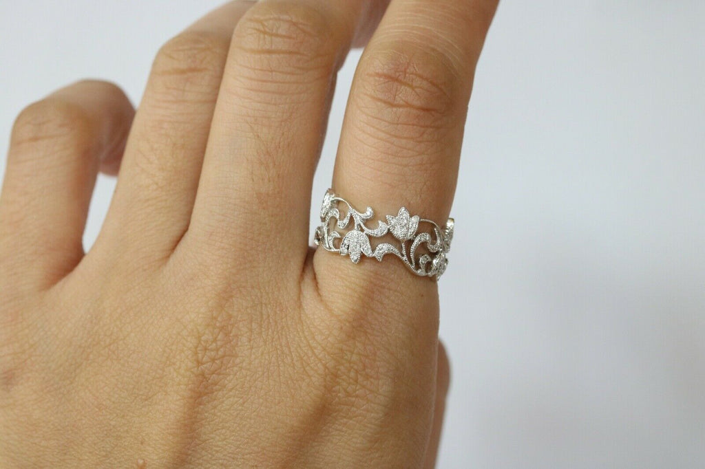 Beautiful Ladies Floral Filagree Diamonds 18K White Gold Ring
