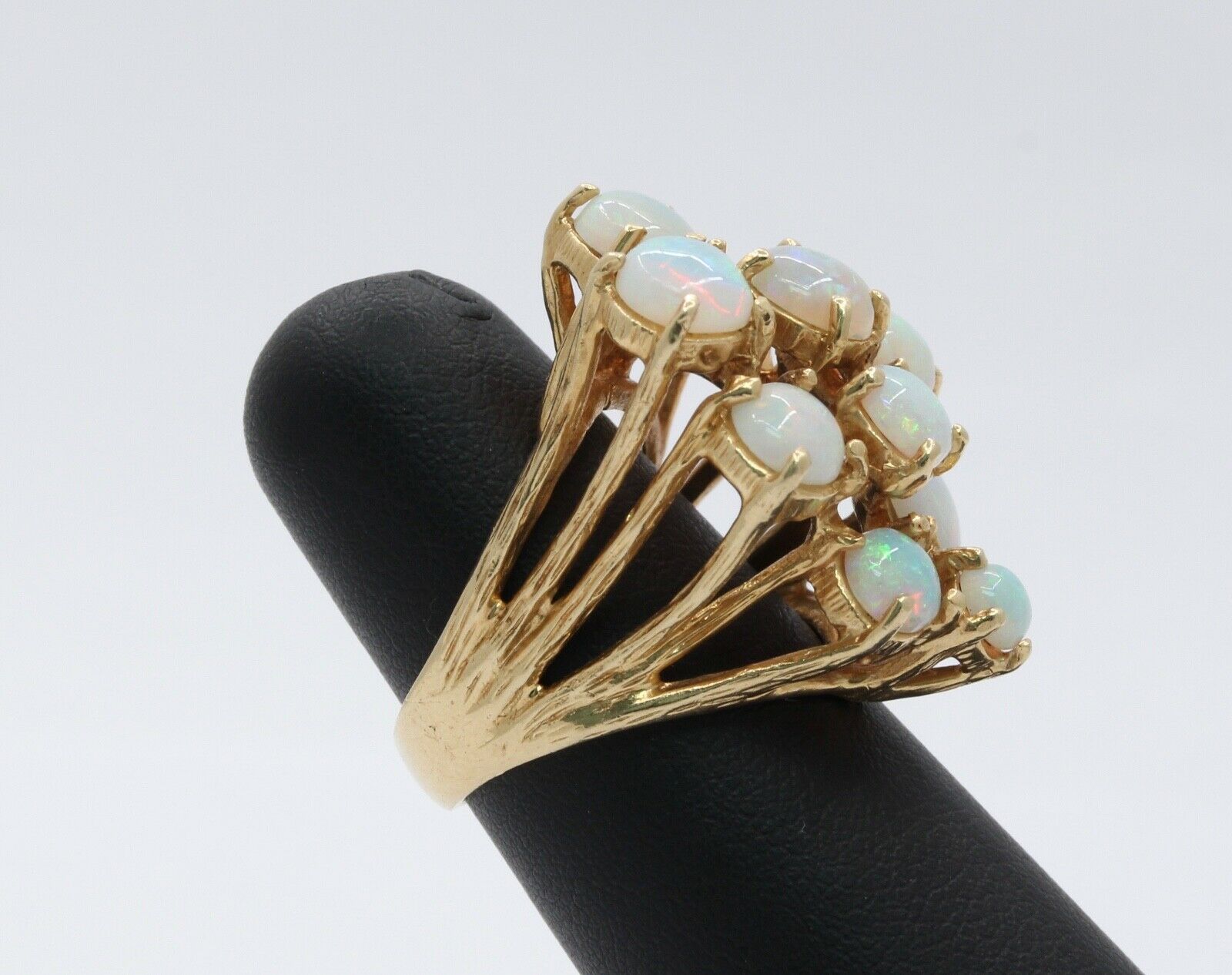 Vintage Ladies Opals 14K Yellow Gold Cocktail Cluster Ring