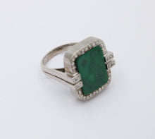 Load image into Gallery viewer, Vintage Aventurine and Diamond 14K White Gold Ring, Statement Ring 12.4 grams
