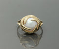 Vintage Ladies Mabe Pearl 10K Yellow Gold Ring