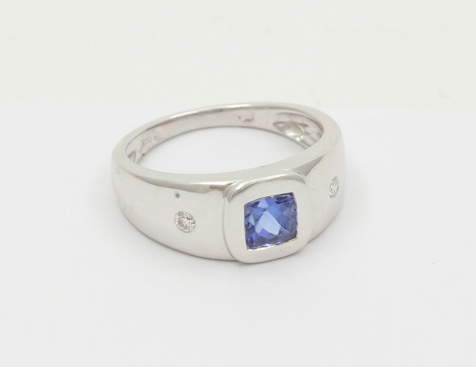 Vintage 14K White Gold Tanzanite Diamond Ring
