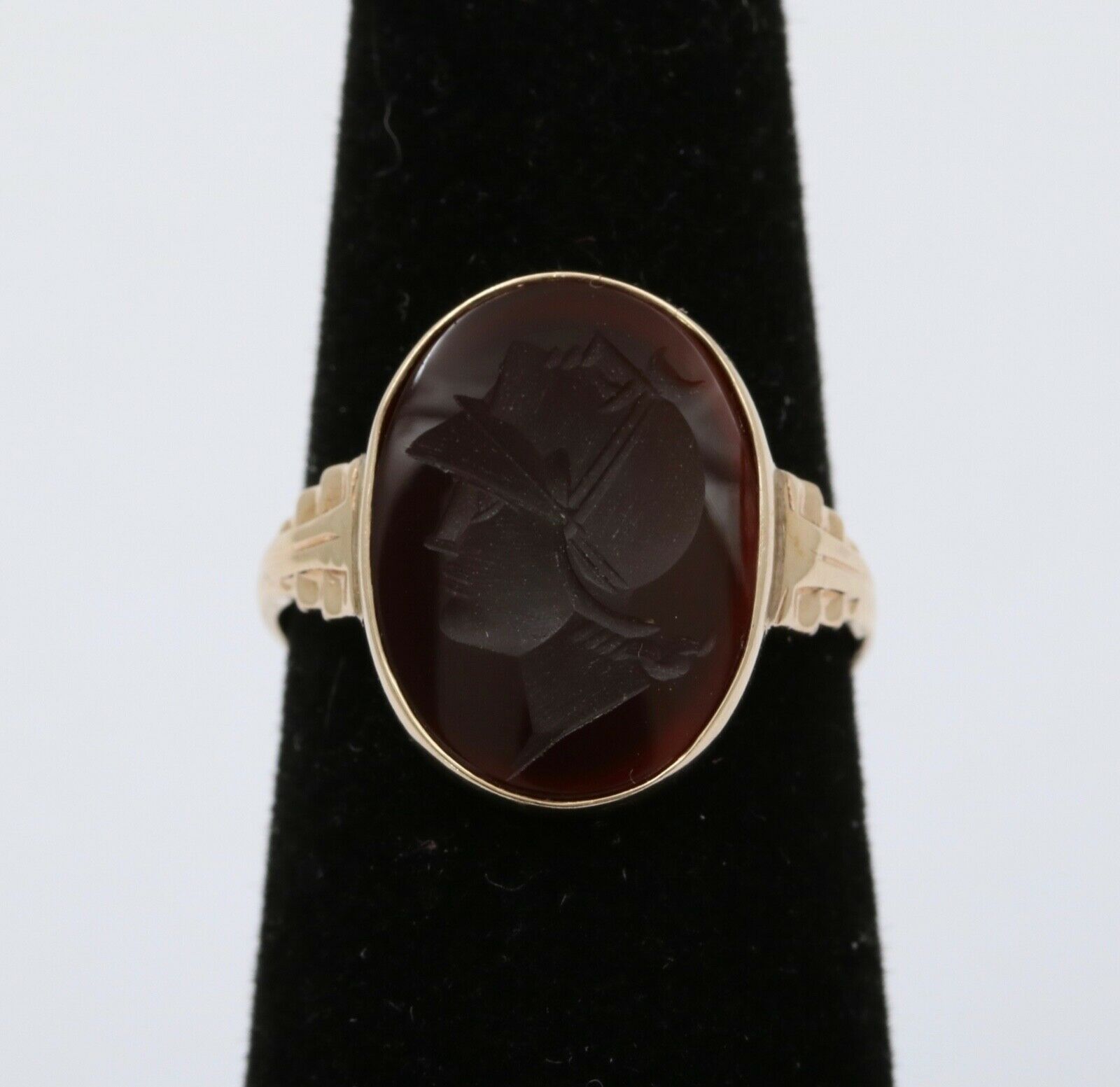 Art Deco Intaglio Carved Carnelian 14K Yellow Gold Signet Ring