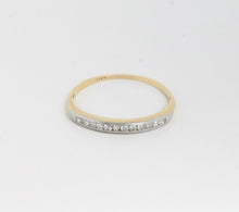 Load image into Gallery viewer, Vintage 14K Yellow Gold Diamond Wedding Band
