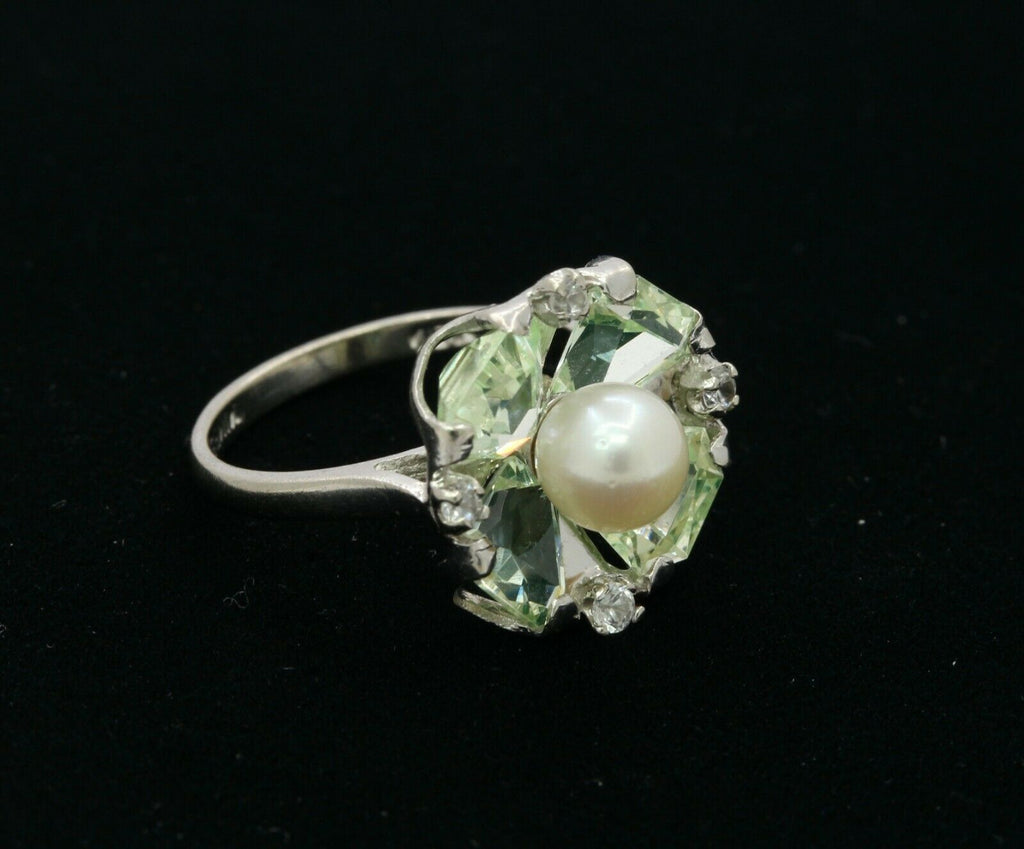 Vintage 10K White Gold Pearl Diamond Green Stone Ring