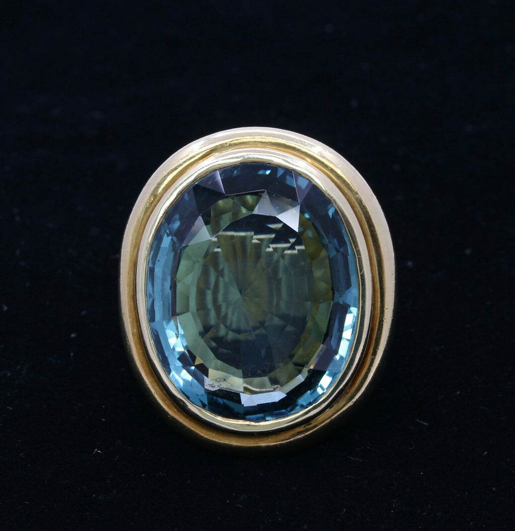Huge Vintage Heavy 18K Yellow Gold 40+ Carat Aquamarine Ring