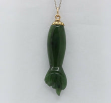 Load image into Gallery viewer, Vintage 14K Yellow Gold Jade Fist Pendant
