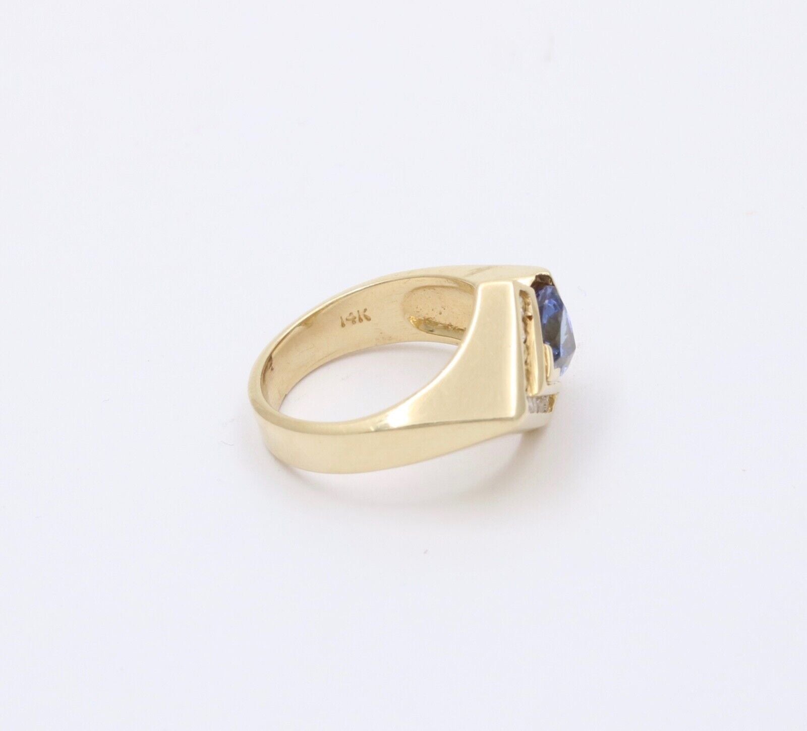 Vintage 14K Gold Geometric Tanzanite And Diamond Ring Band
