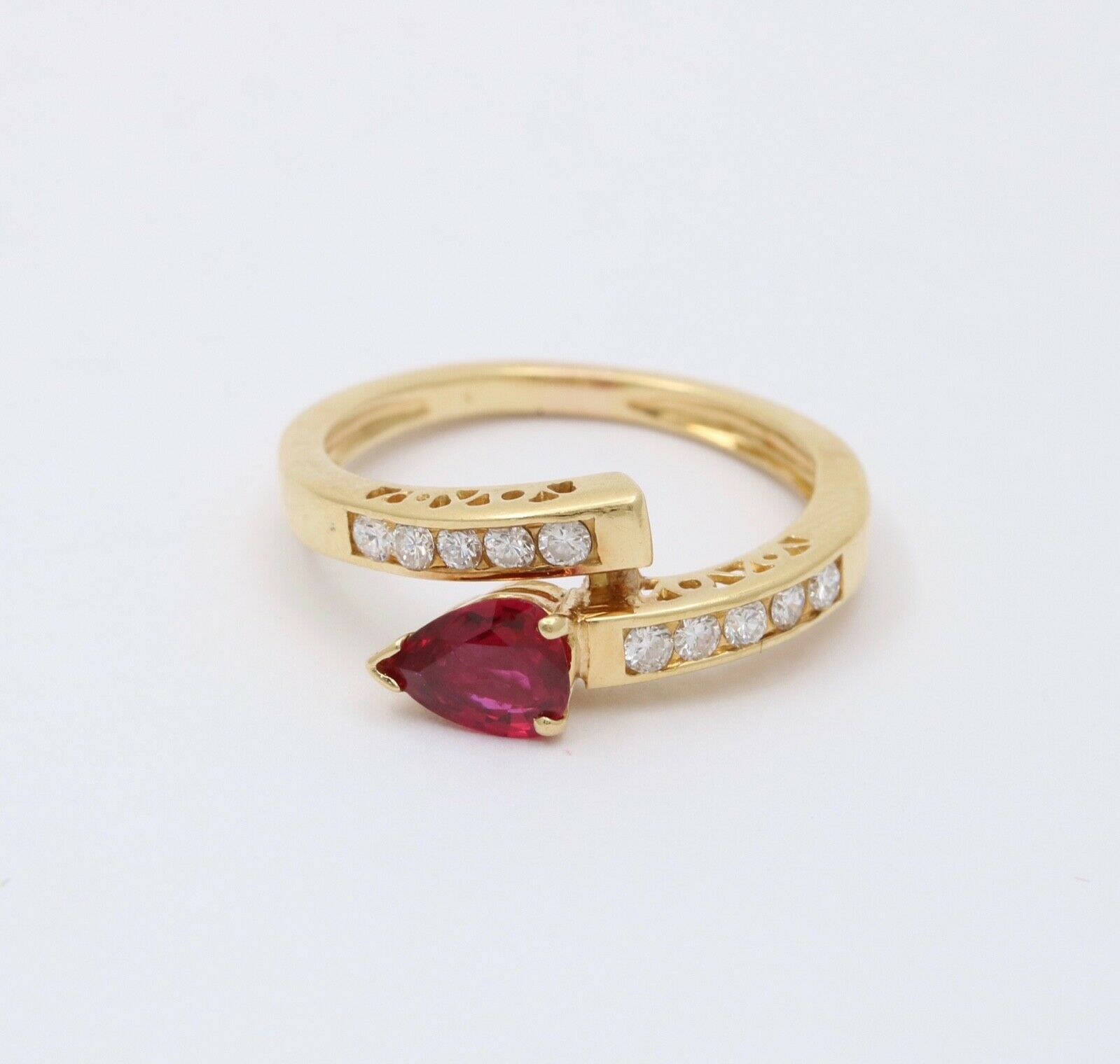 Vintage 18K Yellow Gold Bypass Snake Ruby and Diamond Ring Stacking Ring.