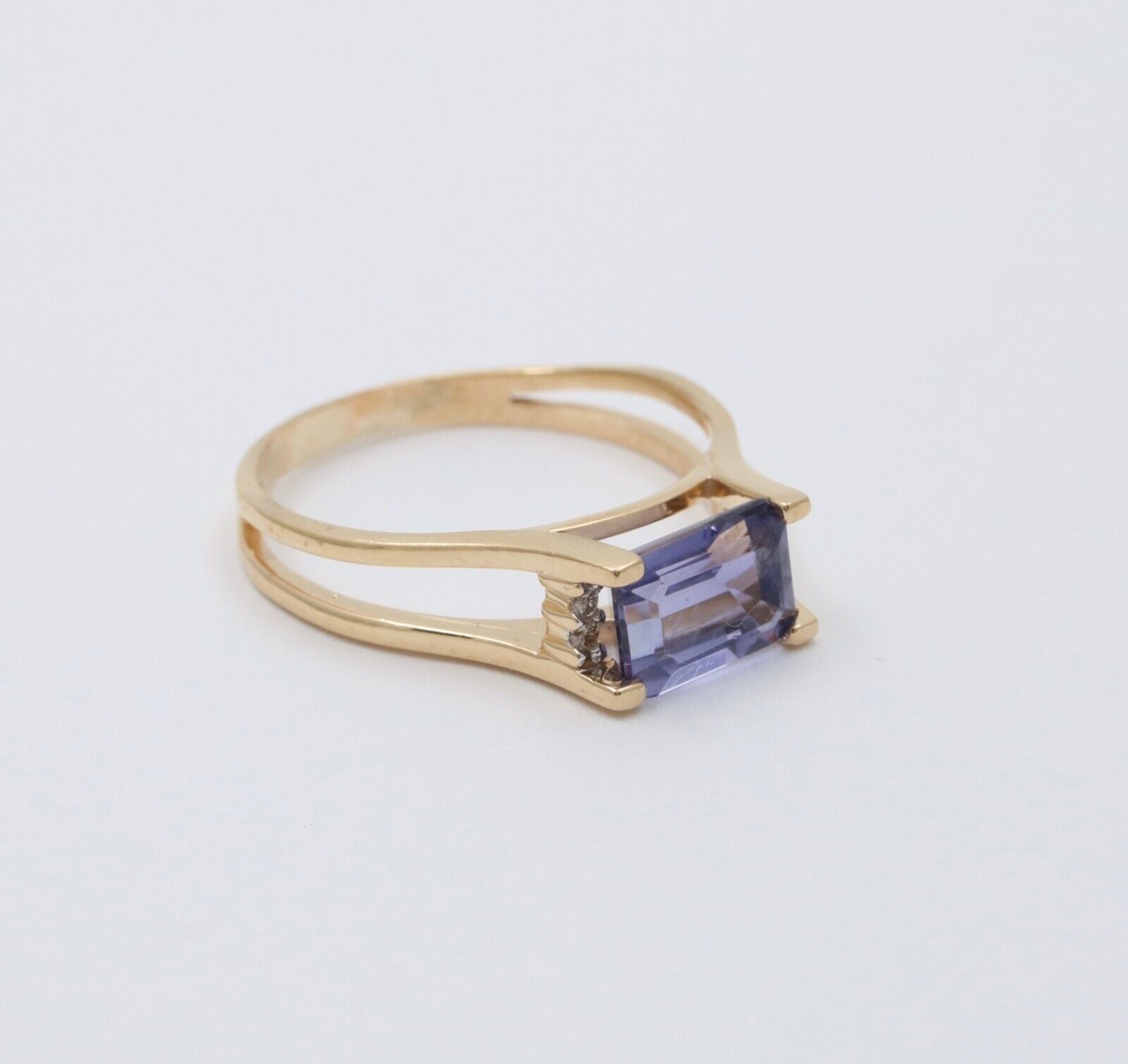 Vintage Purple Stone Diamonds 14K Yellow Gold Ring