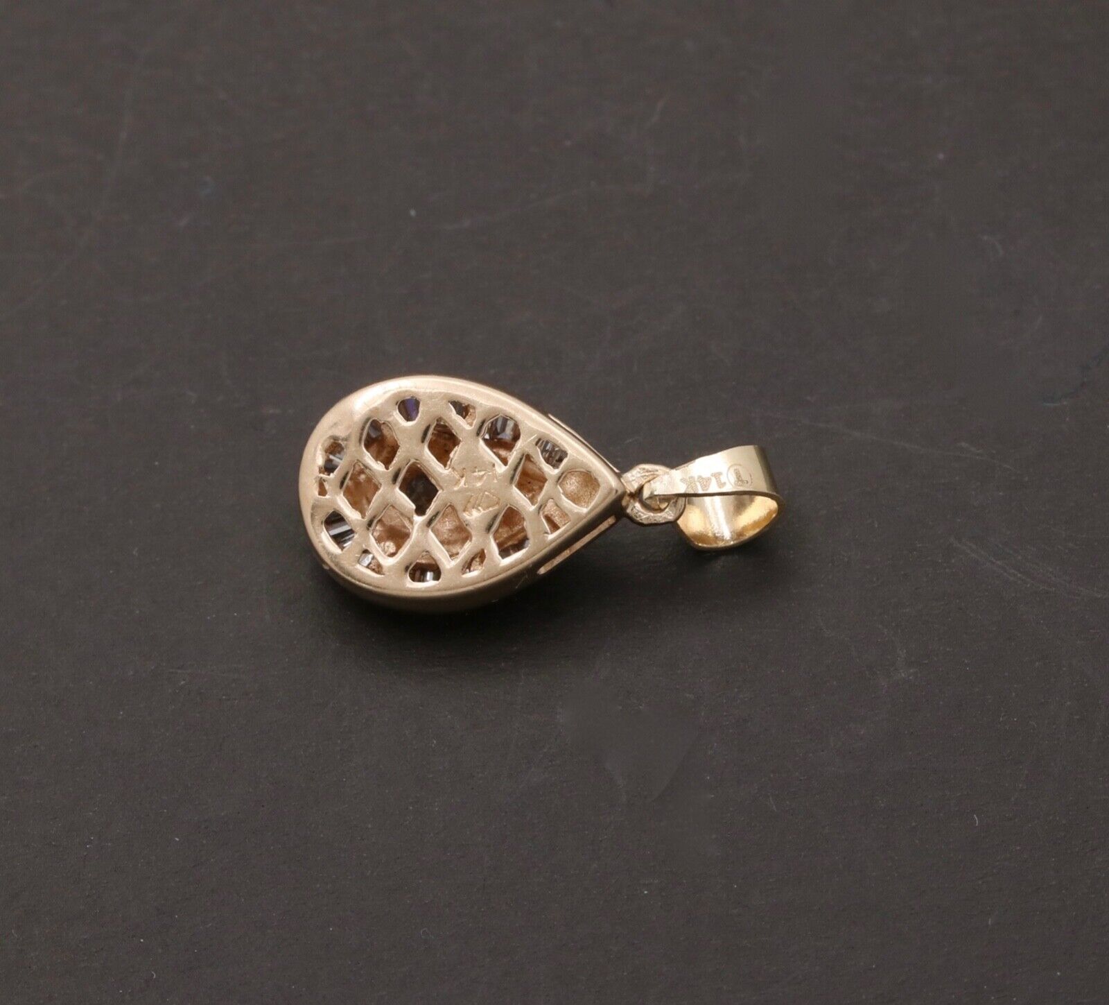Vintage 14K Yellow Gold Diamond Teardrop Pendant