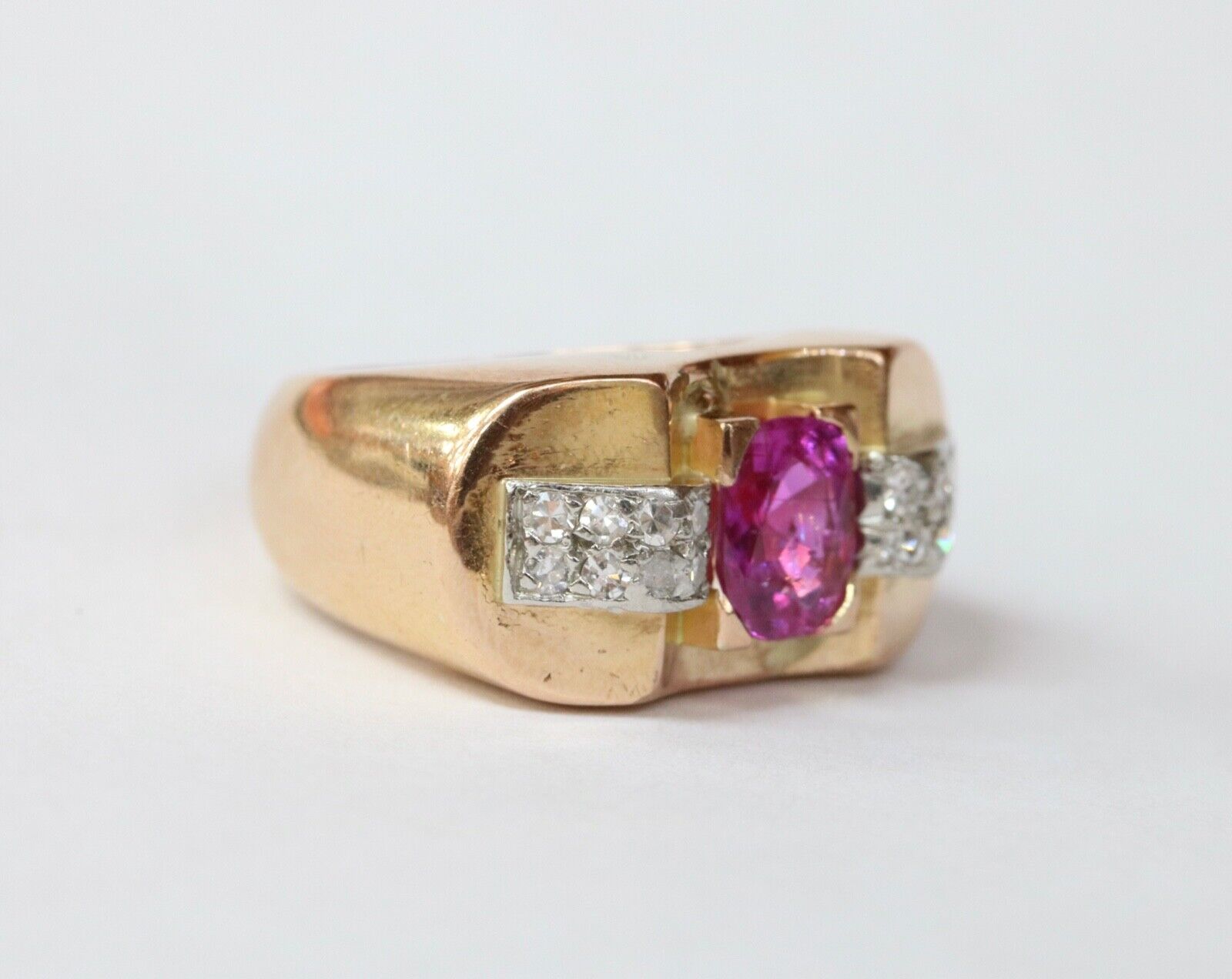Retro 1940’s Pink Sapphire and Diamond 18K Yellow Gold Ring
