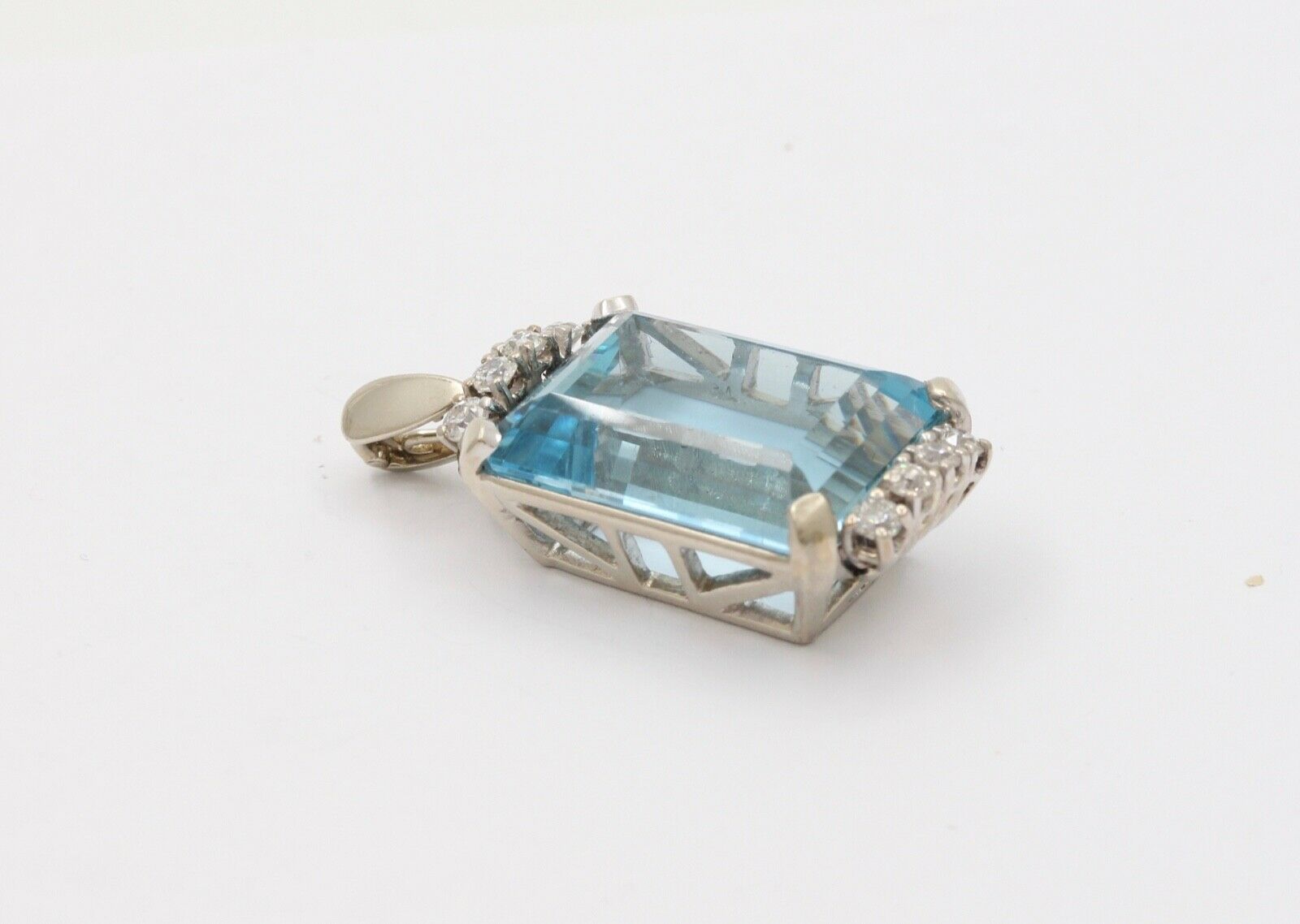 Vintage Aquamarine Diamonds 14K White Gold Pendant