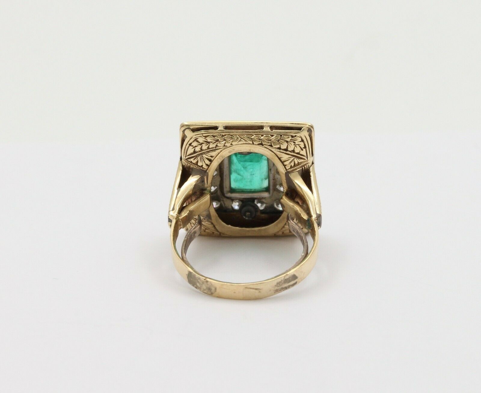 Vintage 14K Yellow Gold Emerald Diamond Enamel Ring
