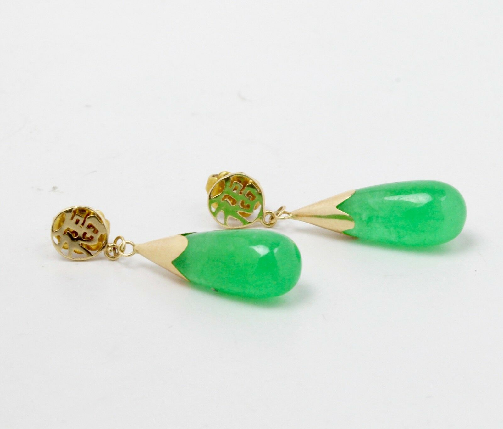 Vintage Ladies Jade 14K Yellow Gold Hanging Earrings
