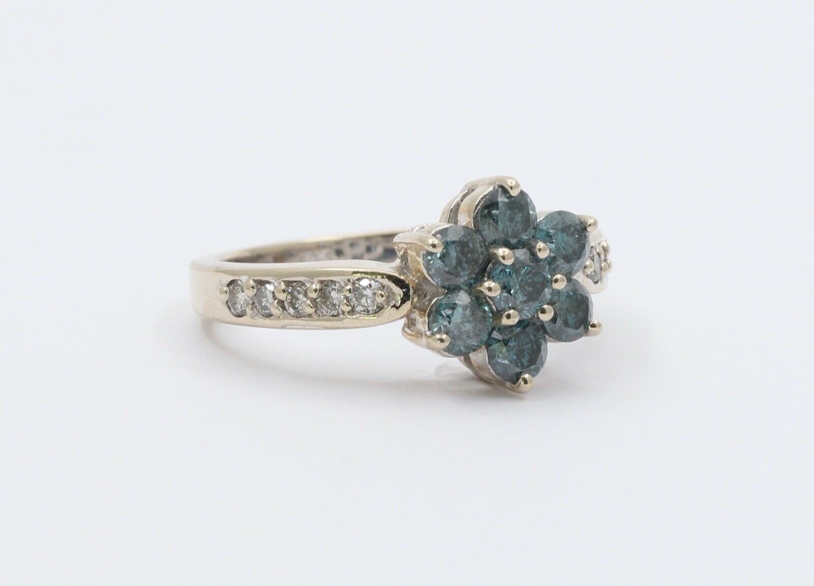 Vintage 14K White Gold Blue Diamond Floral Ring