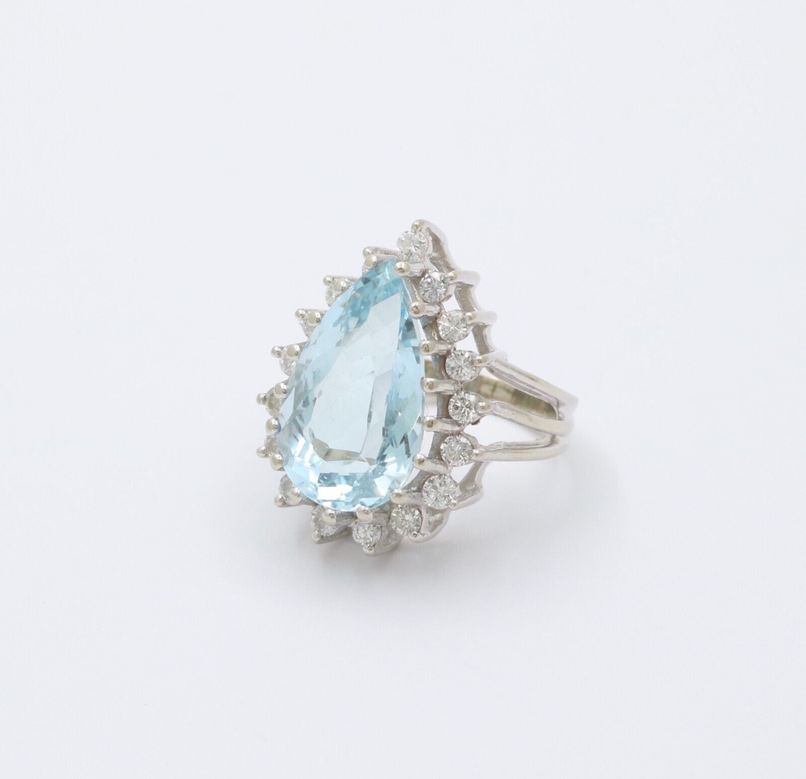 Estate Aquamarine Diamonds 14K White Gold Ring